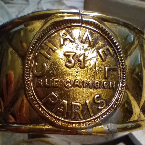 **SALE** Chanel  31 Rue Cambon Gold Cuff Bracelet - 100% Authentic - Picture 5 of 8